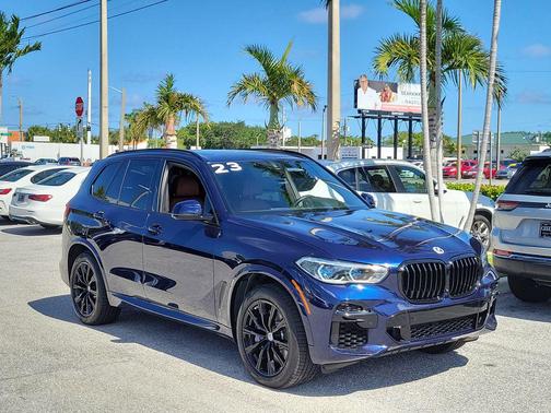 Tanzanite Blue II Metallic 2023 BMW X5 M50i