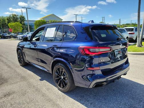 Tanzanite Blue II Metallic 2023 BMW X5 M50i