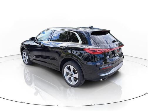 2025 Audi Q5 Premium Plus TFSI quattro S tronic