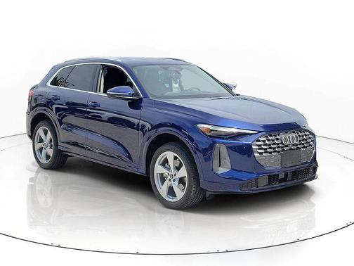 Navarra Blue Metallic 2026 Audi Q5 Premium Plus TFSI quattro S tronic