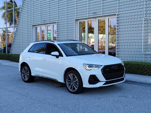 Arkona White 2025 Audi Q3 Premium 45 TFSI S line quattro Tiptronic