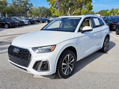 2024 Audi Q5 45 S line Premium