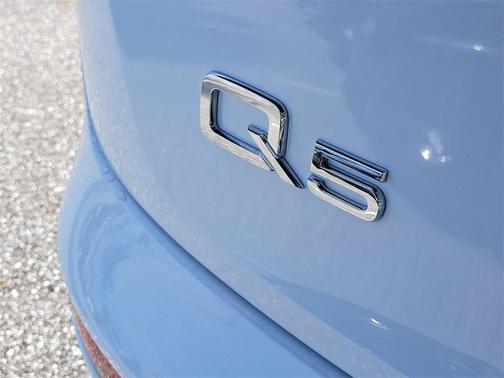 2024 Audi Q5 45 S line Premium