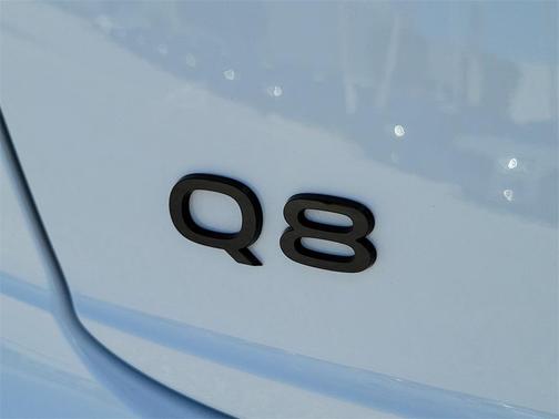 2024 Audi Q8 55 Premium