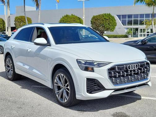 2024 Audi Q8 55 Premium
