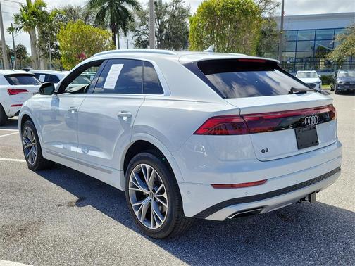 2024 Audi Q8 55 Premium