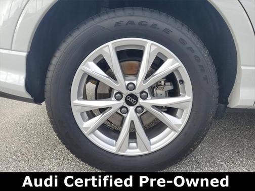 2024 Audi Q3 45 S line Premium Plus