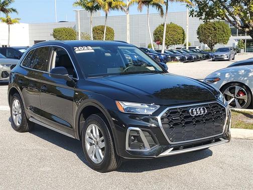 2023 Audi Q5 45 S line Premium