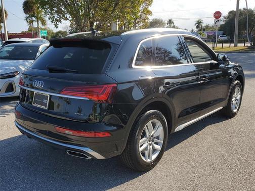 2023 Audi Q5 45 S line Premium