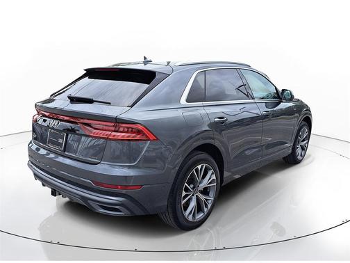 2021 Audi Q8 55 Premium Plus