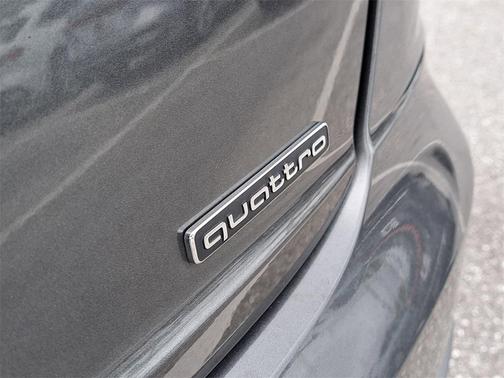 2021 Audi Q8 55 Premium Plus