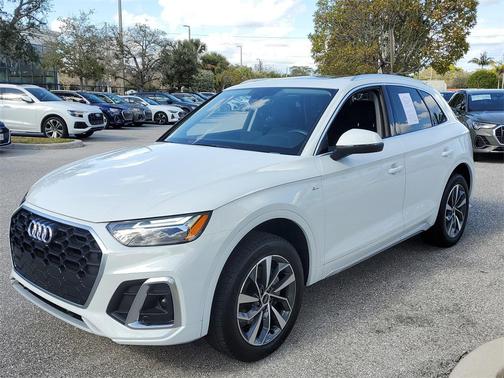 2023 Audi Q5 45 S line Premium Plus