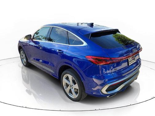 Ultra Blue Metallic 2026 Audi Q5 Sportback Premium TFSI quattro S tronic