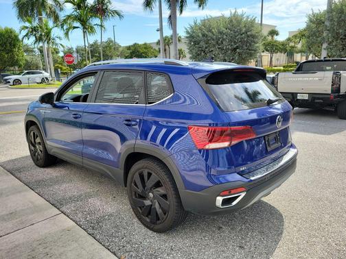 Blue Metallic 2024 Volkswagen Taos 1.5T SEL