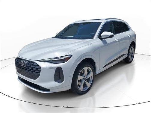 2025 Audi Q5 Premium Plus