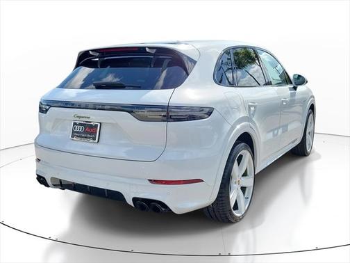 2023 Porsche Cayenne E-Hybrid S