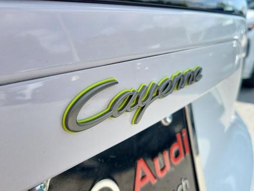2023 Porsche Cayenne E-Hybrid S