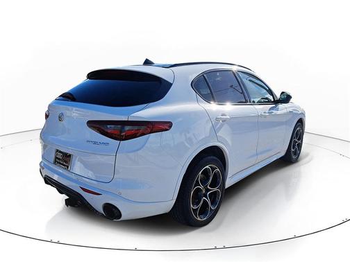 2023 Alfa Romeo Stelvio Veloce AWD