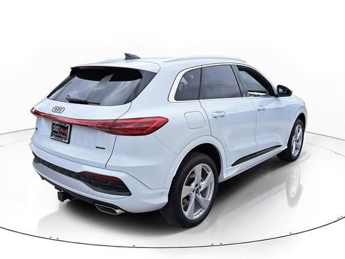 2025 Audi Q5 Premium Plus TFSI quattro S tronic