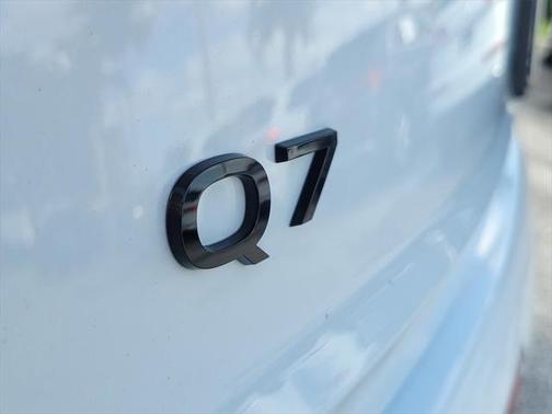 2025 Audi Q7 55 Prestige