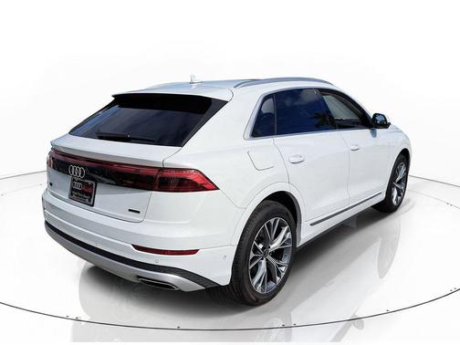 2026 Audi Q8 55 Premium Plus