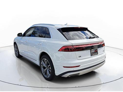 2026 Audi Q8 55 Premium Plus