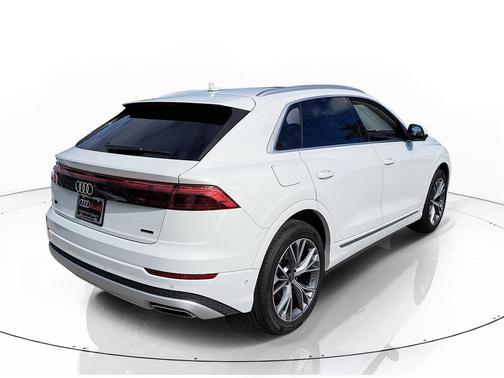 2026 Audi Q8 55 Premium Plus