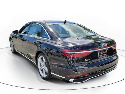 2026 Audi A8 55 TFSI quattro Tiptronic