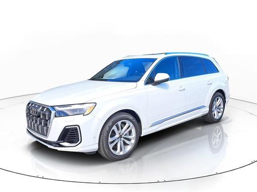 2026 Audi Q7 55 Premium Plus