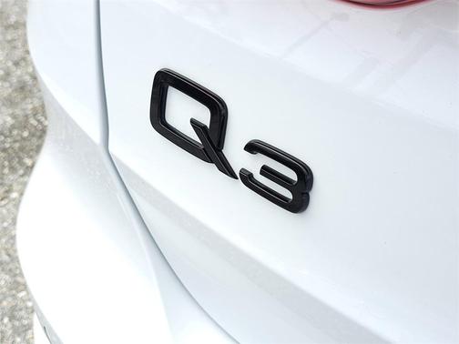 2024 Audi Q3 45 S line Premium Plus