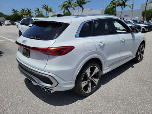 Glacier White Metallic 2026 Audi SQ5 3.0T Premium Plus