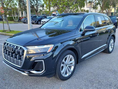 2025 Audi Q7 55 Prestige