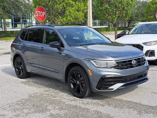 2024 Volkswagen Tiguan 2.0T SE R-Line Black