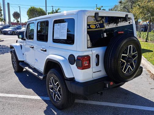 2025 Jeep Wrangler 4-Door Sahara 4x4
