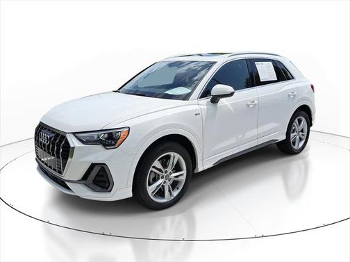2020 Audi Q3 45 S line Premium