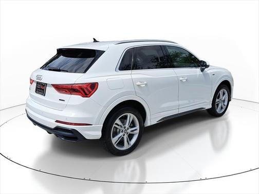 2020 Audi Q3 45 S line Premium