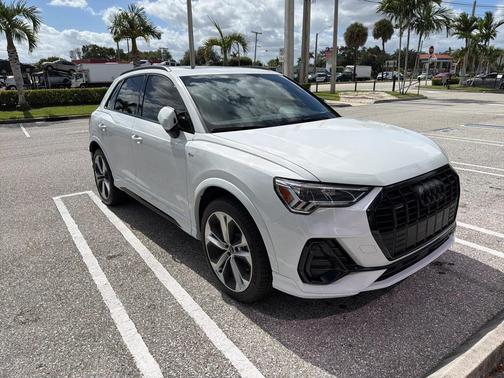 2021 Audi Q3 45 S line Premium Plus