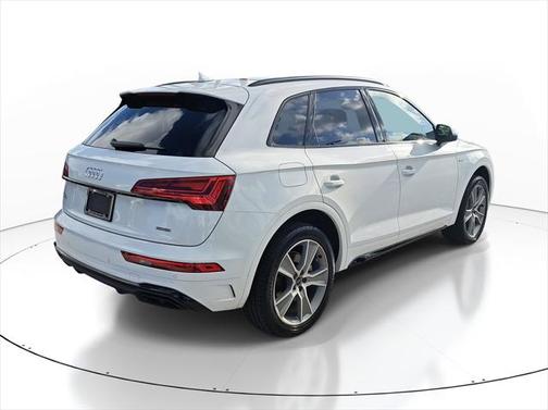 2025 Audi Q5 45 S line Premium