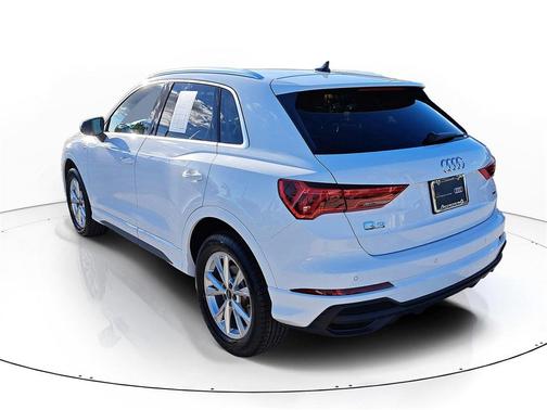 2024 Audi Q3 Premium 45 TFSI S line quattro Tiptronic