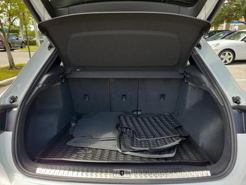 2023 Audi Q3 45 S line Premium Plus