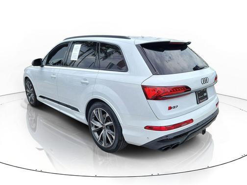 Glacier White Metallic 2023 Audi SQ7 4.0T Prestige