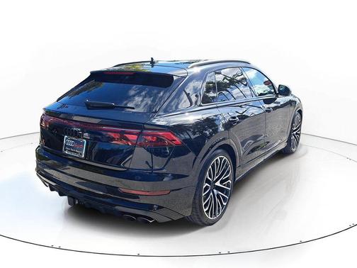 2026 Audi SQ8 4.0T Prestige