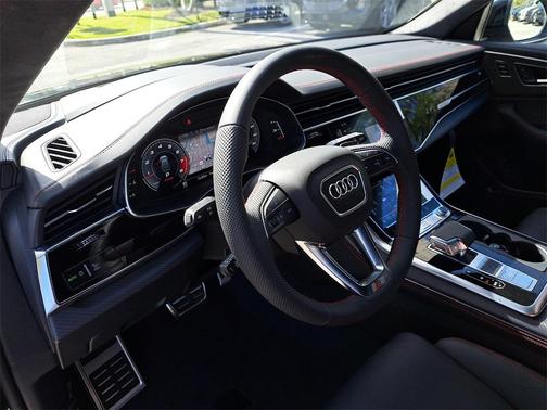 2026 Audi SQ8 4.0T Prestige