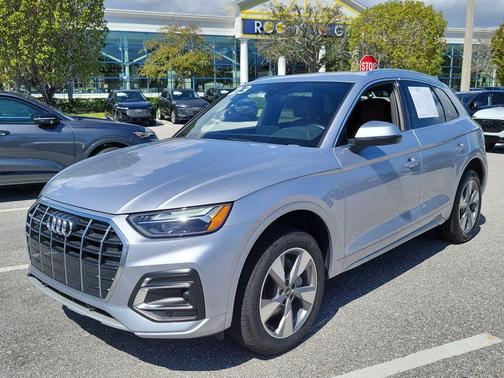 2023 Audi Q5 40 Premium