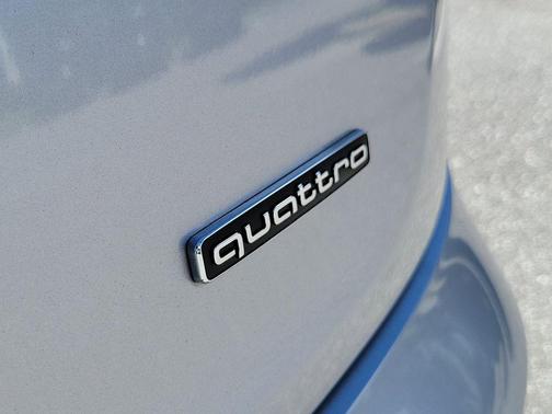 2023 Audi Q5 40 Premium
