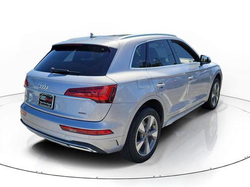 2023 Audi Q5 40 Premium