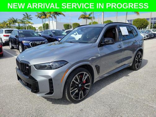 Skyscraper Grey Metallic 2025 BMW X5 M60i