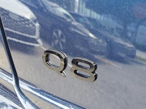 2025 Audi Q8 55 Premium Plus