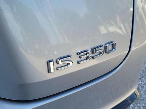 Iridium 2022 Lexus IS 350 F Sport