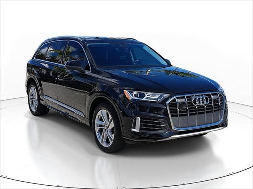 2022 Audi Q7 55 Premium Plus